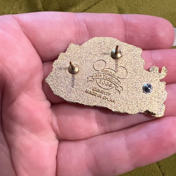 Fab Four Mickey Donald Pluto Goofy Pirates of the Caribbean Disney Pin - Picture 4 of 4